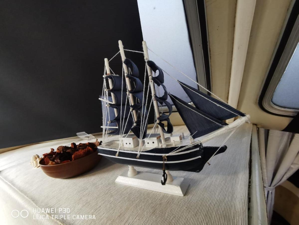 Sweet Elegant Boat Home @ Marina Waterfront Singapura Exterior foto